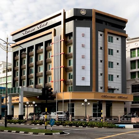Mariner Hotel Labuan Esterno foto